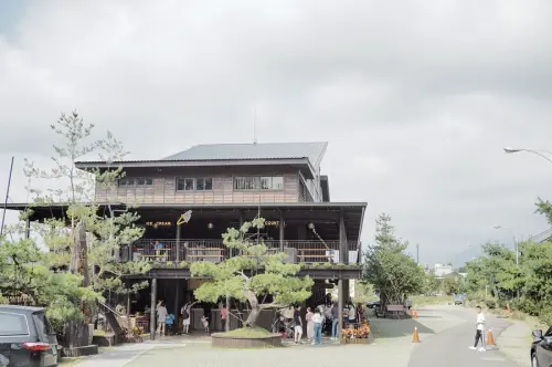 HOHOCHA喝喝茶｜南投旅遊景點｜台灣香日月潭紅茶廠，免費入園、免費奉茶