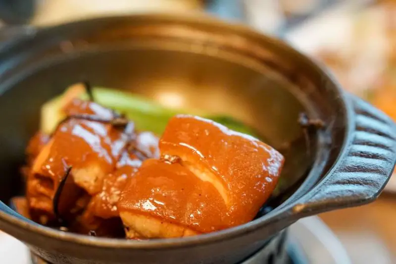 【台中 八分飽。傳統台式老味道／綠園道旁的復古磚牆餐廳／小資 團體聚餐的好選擇】