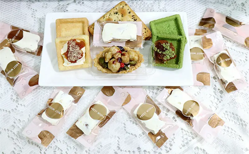 2021新年禮盒｜法樂公爵手工坊Fale France Bakery 金色年華D款，時尚喜氣，跳脫傳統口味，創意的組合，很有幸福分享的誠意！