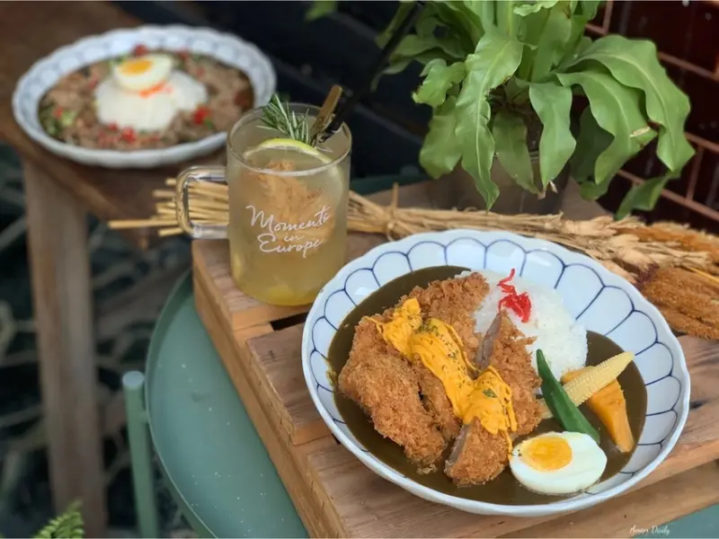 | 高雄美食 |巷弄裡的美食/超濃郁咖哩好好吃/Come Com 咖哩＆三明治食べ物