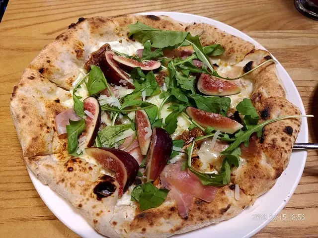 三五好友聚餐好趣處，台灣NO.1披薩冠軍店Gino Pizza Napoletana 新莊店，初訪～