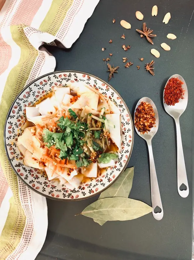 中壢/內壢美食。波辣北方小食，內壢限外帶的陝西涼皮+自創北方甜烙餅，便宜份量大碗