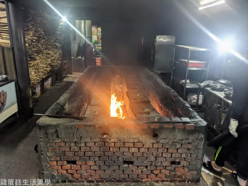 【新竹食記】新埔劉家莊燜雞 - 位在九芎湖的知名燜雞【客庄券與農遊券店家】