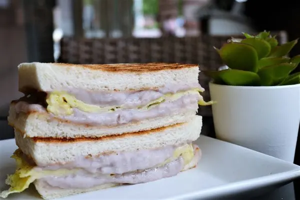 蘆洲早午餐-上締炭烤吐司.炭烤吐司/手作芋泥.蘆洲美食.三重早午餐推薦.三重炭烤土司推薦.近徐匯中學捷運站