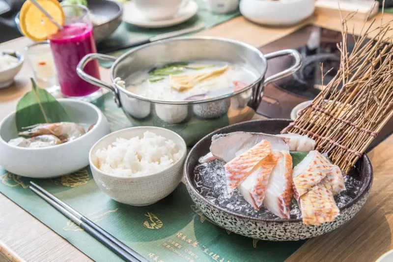 [台北松山]用餐還能長知識，全台最藻餐廳，大啖褐藻創意料理！Hi-Q褐藻生活館x鱻食