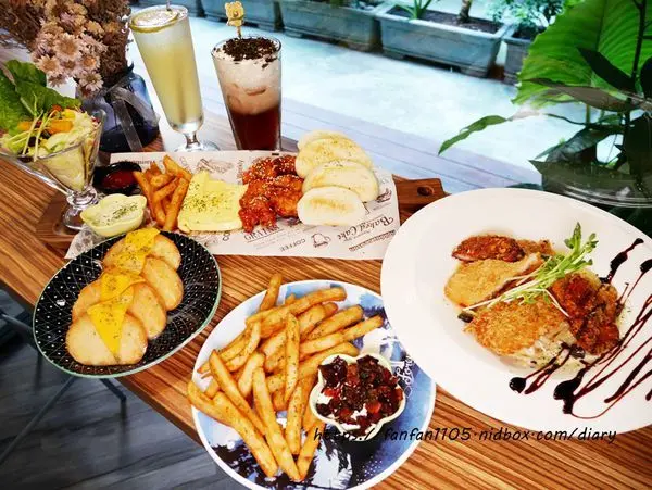 【新時代 早午餐】飛娜手作廚房 #早午餐 #義大利麵 #炸饅頭 #薯條 #下午茶 #台中東區 #台中美食