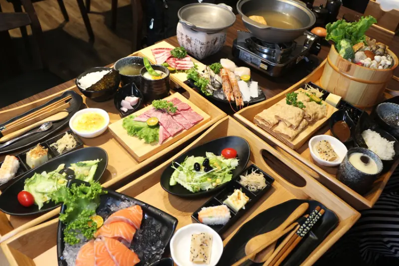 台南善化聚餐簡單肉舖　Ａ５和牛、伊比利豬炙燒與鍋物　簡約精緻定食