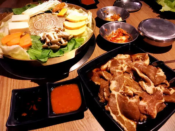 ||吃。花蓮|| 韓鍋家 韓國人也推薦的韓式料理