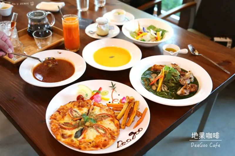 地果咖啡 DeeGoo Cafe：台南仁德質感咖啡餐廳，可以喝咖啡、用餐、甜點｜米其林二星餐廳廚師駐點 - 進食的巨鼠