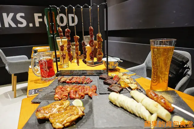 [食記] 高雄楠梓-布利多Bullydog 浮誇IG打卡毛筆串燒 廣島炸牡蠣外脆內軟 培根青蔥香甜清爽 高雄美食
