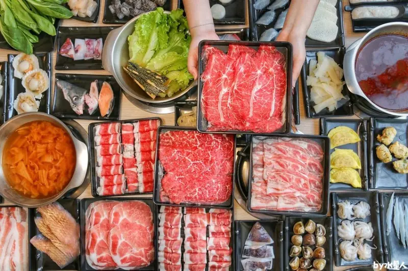 70種海陸食材吃到飽！星巴克、哈根達斯無限爽嗑，天天訂位爆滿，打卡免費送和牛