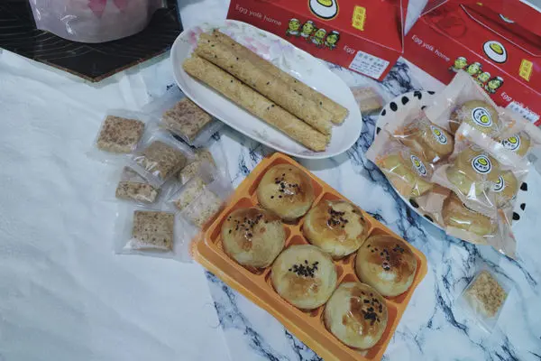 中秋伴手禮推薦蛋黃家 蛋黃酥、鳳黃酥&鹹蛋黃餅乾