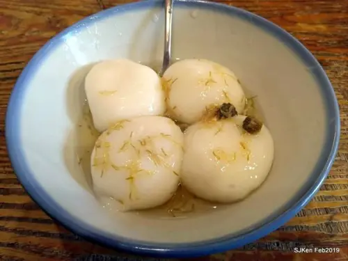 (台北捷運淡水線士林站周邊美食)「字訣食行(穀)」--- 逛完士林官邸，來碗「菊花釀麻糬」與「桂花釀」!