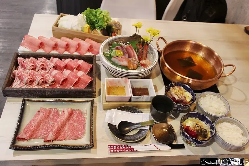 高雄美食|錦悅町涮涮鍋承襲日本料理職人的精神，提供的海鮮幾乎都是生食等級，A5等級的和牛，質量極佳的牛肉和溫體豬肉 鼓山區美食 鍋物