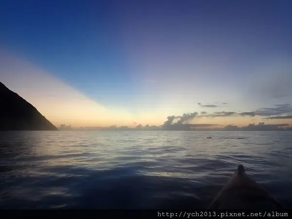 《Uniquefun 由你玩》花蓮清水斷崖划獨木舟賞日出美景
