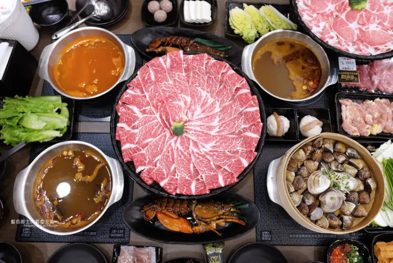 台中南屯│初嘛超市鍋物-想吃什麼就拿什麼，逛超市吃火鍋，聚餐就要現點現切20盎司肉盤 - 藍色起士的美食主義