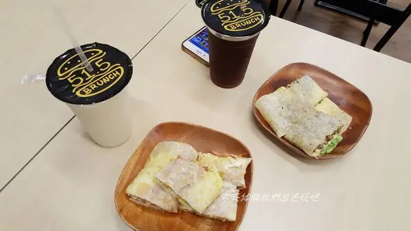 51.5km Brunch02。彰師大店。馬國畢開的早餐店。紅白蛋餅好吃