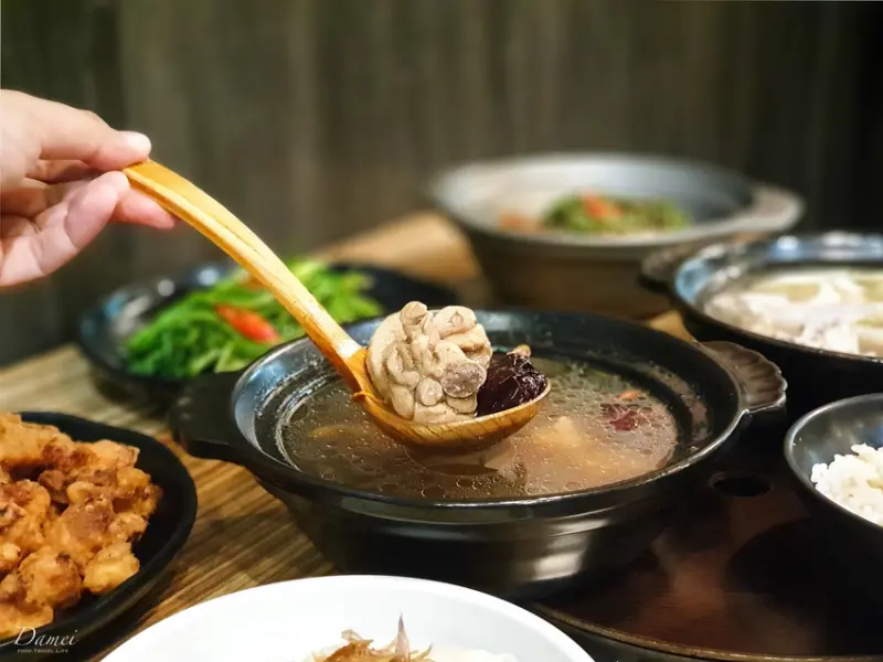 高雄新興｜領鮮迷你土雞鍋-百元個人土雞鍋，多種平價土雞料理