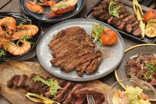 台中美食｜后院 El Patio-主打多種頂級牛排品項，安格斯黑牛紐約客超吸睛