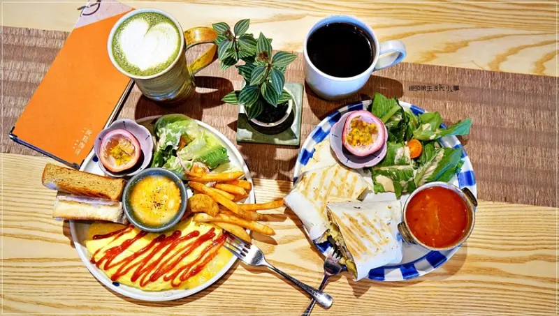 【新北美食】圓點珈琲／板橋捷運站～板橋唯一一間以自製陶器為主題的甜品輕食咖啡館，價格親民，料多份量大，CP值超高的早午餐餐廳