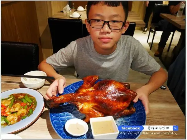 【台北/美食】市民大道美食推薦！用放山雞製成的甕缸雞，讓你每一口都皮脆肉多汁！一吃上癮甕缸雞(不收服務費)