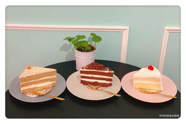 【新店美食】紅葉蛋糕 新店店 ~ 紅葉蛋糕插旗新店大坪林(有設座)❤️新店蛋糕推薦/大坪林蛋糕 - 捷運大坪林站