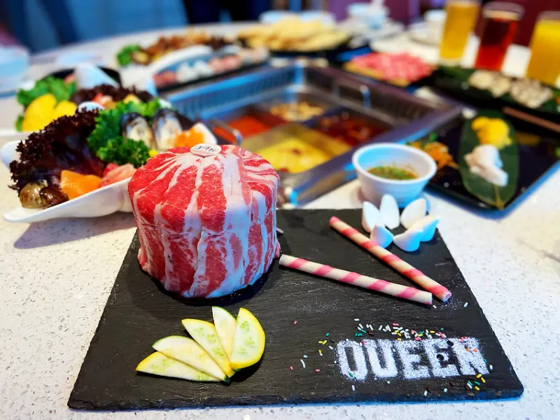 粉紅控看過來！新加坡時尚網美火鍋，粉紅夢幻泡泡爆棚的美滋鍋/網美餐廳/信義區美食/台北火鍋推薦