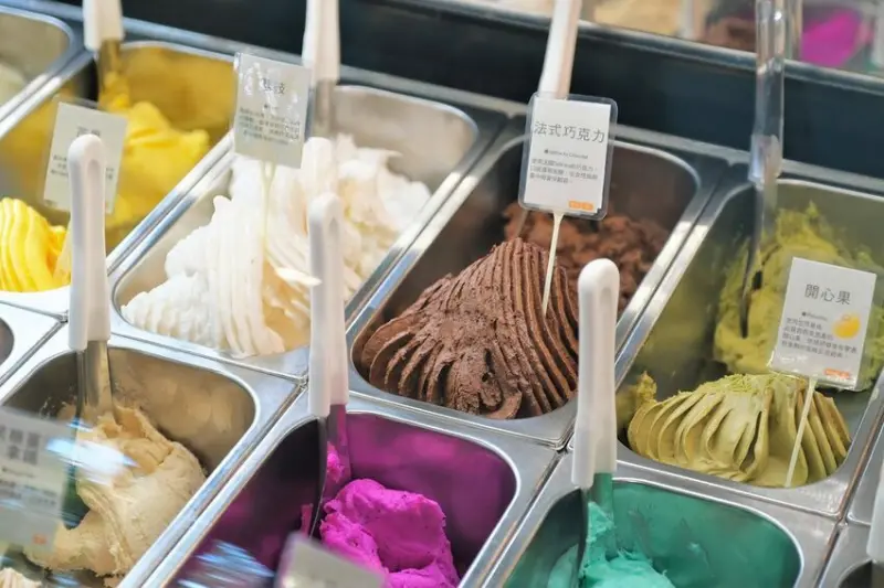 ViTO義式冰淇淋｜日本福岡超人氣義式冰淇淋！現在還有輕食可以內用享受下午茶！台中冰淇淋推薦、台中咖啡推薦、台中甜點推薦、南屯甜點推薦、南屯冰淇淋推薦