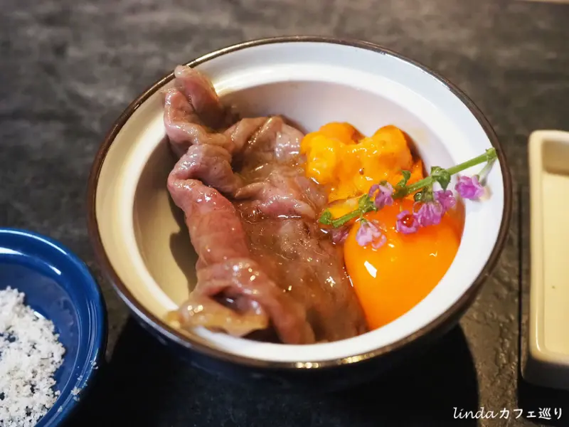 八和和牛燒肉｜這輩子必吃的燒肉店！特選高檔近江牛，低溫現切和牛肉品冷藏室｜台北和牛燒肉推薦｜大安區美食