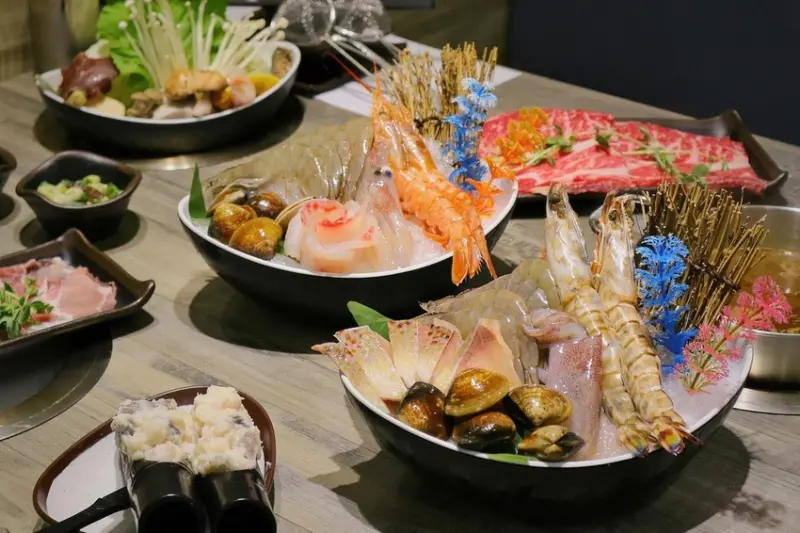 【新北蘆洲】剪刀石頭布鍋物專賣店：歡迎挑戰猜拳鍋 /蘆洲火鍋 /石頭火鍋