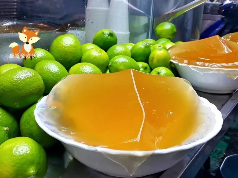 高雄新興 │ 清涼愛玉冰 從小吃到大的好滋味 南華觀光夜市只賣愛玉的老店 今天吃什麼