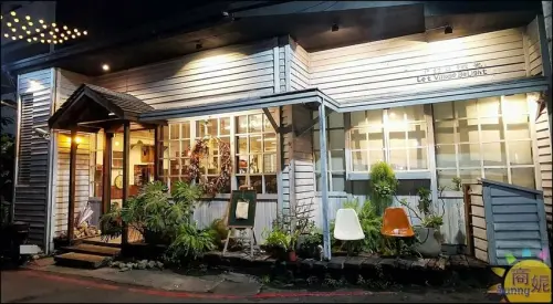 台中一中街最美老屋義大利麵!網評4.3星絕美裝潢草莓入菜好吃又好拍