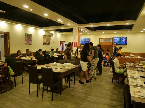 【新莊火鍋/美食】副餐、爆米花、冰淇淋、咖啡通通吃到飽！高cp值火鍋，平日9點後宵夜場再打85折！八方悅鴻金寶店