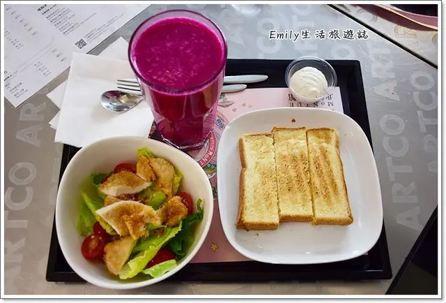 台北市美食》Artco De Cafe 典藏咖啡館(北教大店)。清爽的沙拉套餐，我的菜 