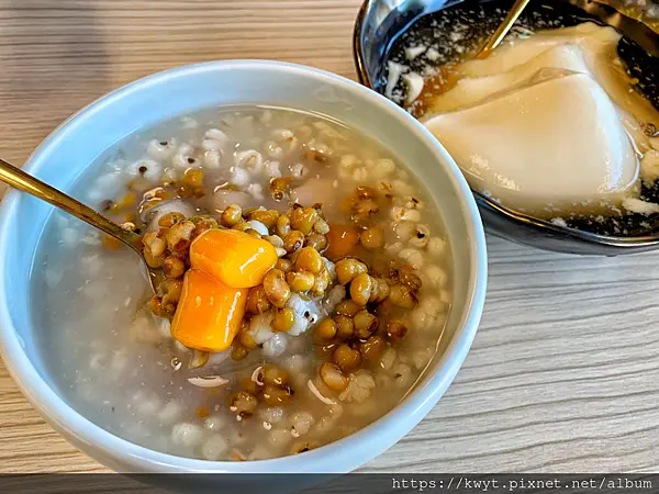 【2021善化下午茶推薦/善化豆花】豆先生傳統豆花。2021南科下午茶推薦，依循古法，口感綿密濃郁黃豆香氣｜豆先生菜單