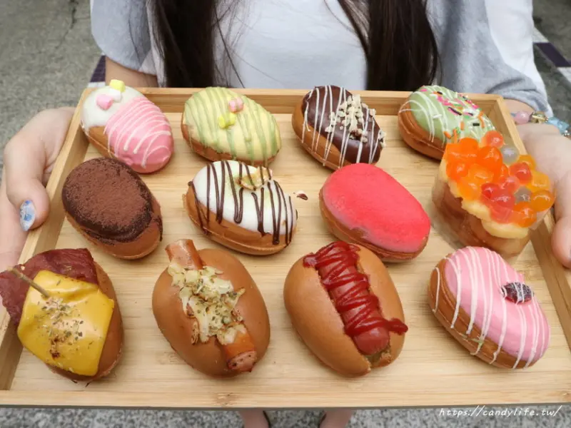 彩菓燒-台中東海店│繽紛又可愛的創意雞蛋糕，口味超多！雞蛋糕一份5顆口味還可混搭～