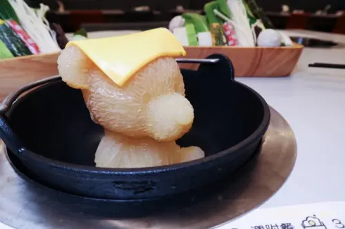 連鳥籠都擺上桌！誤以為下午茶咖啡廳的火鍋店，痛風海鮮甜甜價！竹北火鍋推薦同樂食鍋 - ㄚ綾綾單眼皮大眼睛