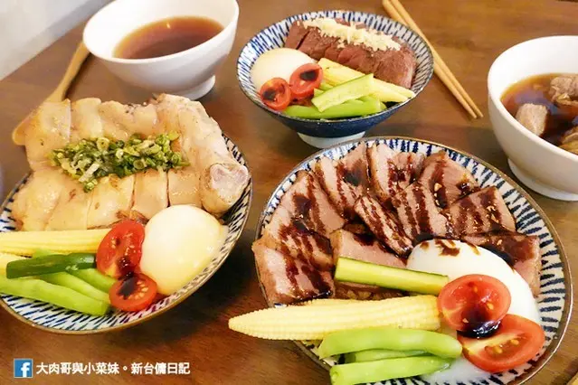《新竹》硬派主廚的軟嫩料理～軟嫩多汁的牛排飯／蔥鹽雞腿排／牛肉湯／甜點，隱身東門市場外的平價舒肥料理！