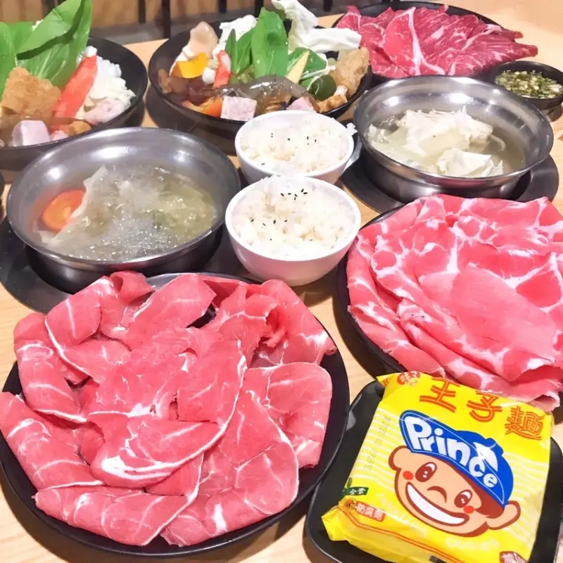 CP很高的火鍋店！吃過朋友都推薦 ● Ms涮涮屋 | 桃園中壢美食