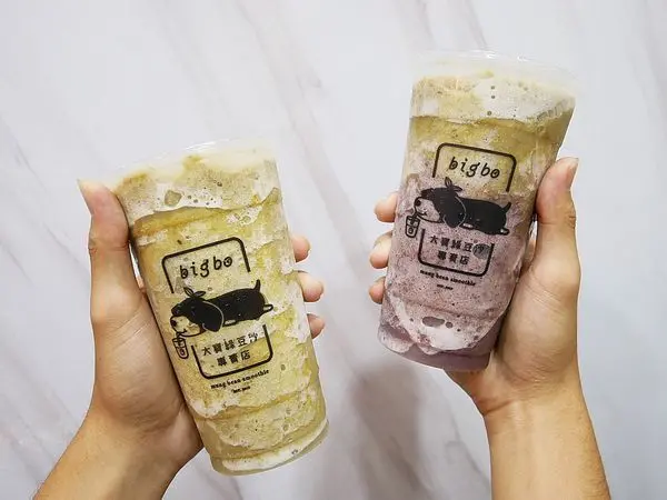 大寶綠豆沙專賣店 - 台中逢甲綠豆沙，超綿密的古早味綠豆沙，目前還推出隱藏版的聖誕樹組合，沒在菜單上才夠稀有，還不趁冬天喝一波