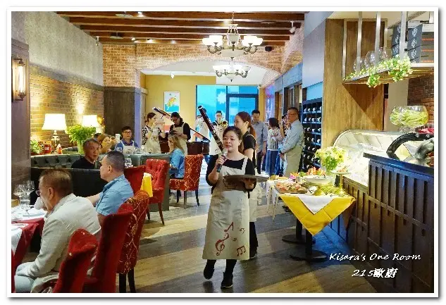 內湖歐風音樂餐廳．享受美食與古典氣息的音樂實驗平台──215歐廚