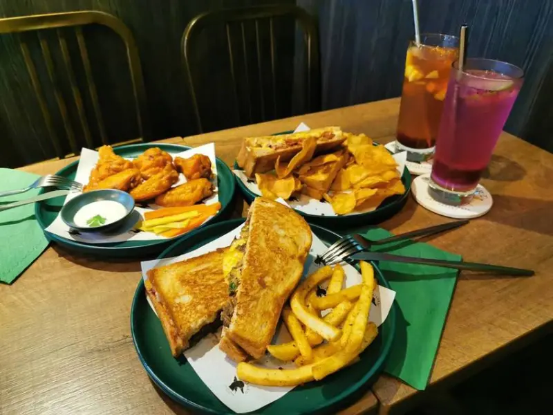Mallard Grilled Cheese Eatery 野鴨小餐館台北東區美食最好吃的起司熱壓三明治