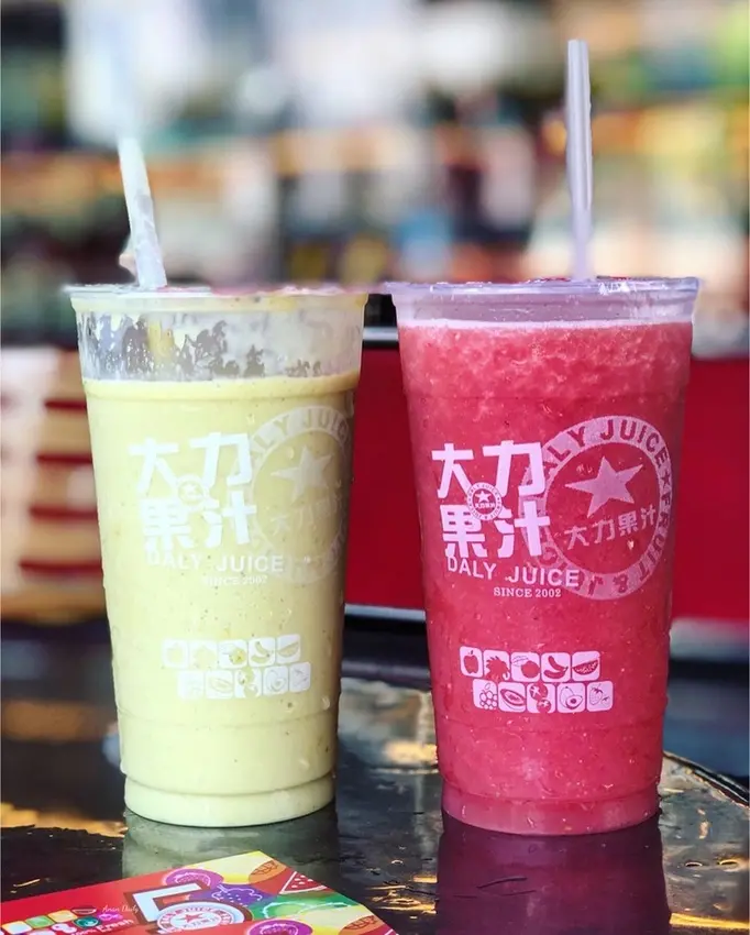 | 高雄美食 |從小喝到大的實在果汁/大力果汁-五福店