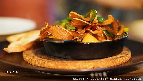 【食記】台北| 國父紀念館* B612 Restaurant & Bar 低調輕奢的米其林級CP值餐酒