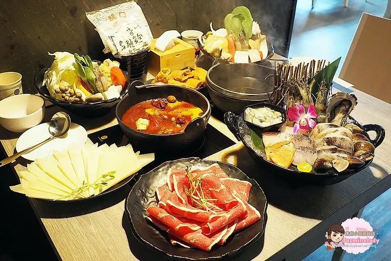 【高雄│鳳山】築間幸福鍋物│台中知名連鎖火鍋高雄第一店。文山特區新店開張。鳳山宵夜族好去處