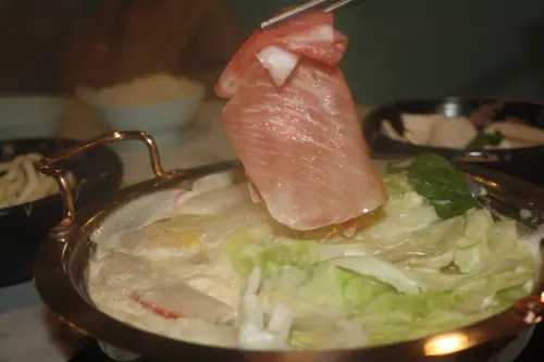 【西門町美食】嗑火鍋EAT HOT POT - 新開幕網美系火鍋店,一邊享用美食一邊打卡自拍,IG打卡熱點!