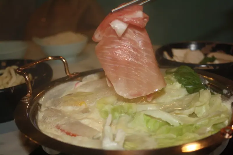 【西門町美食】嗑火鍋EAT HOT POT - 新開幕網美系火鍋店,一邊享用美食一邊打卡自拍,IG打卡熱點!