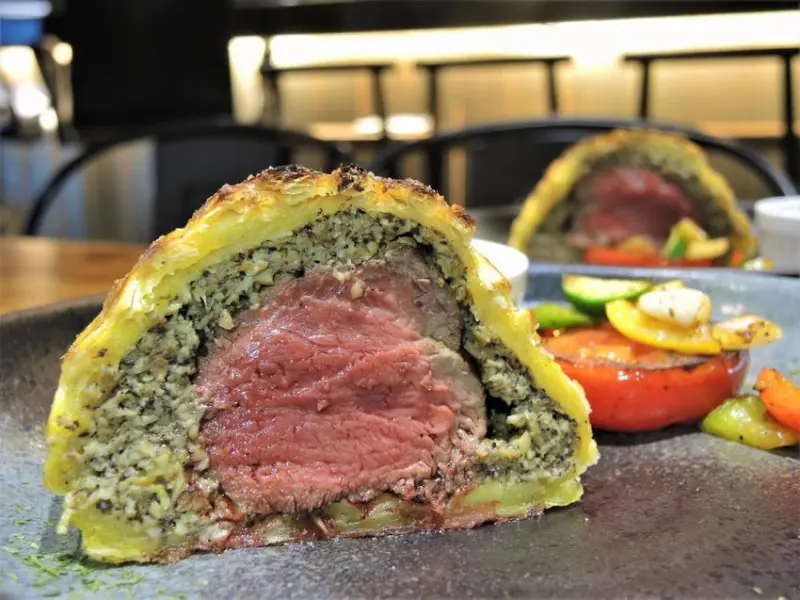 MAD KITCHEN 吃狂 創意料理｜老饕最愛的威靈頓牛排！師大舒芙蕾排隊店家轉戰義式創意餐館！中山義式餐廳推薦