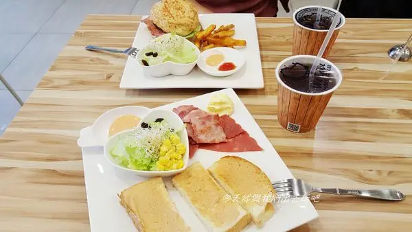 墨爾彰化自強店。親子童趣裝潢風格。