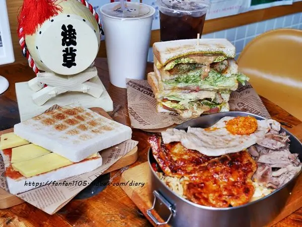 【三峽美食】富士商號Fuji（元祖店) #必吃古早味手作果醬吐司 #炒泡麵 #辣雞總匯吐司 #三峽早午餐